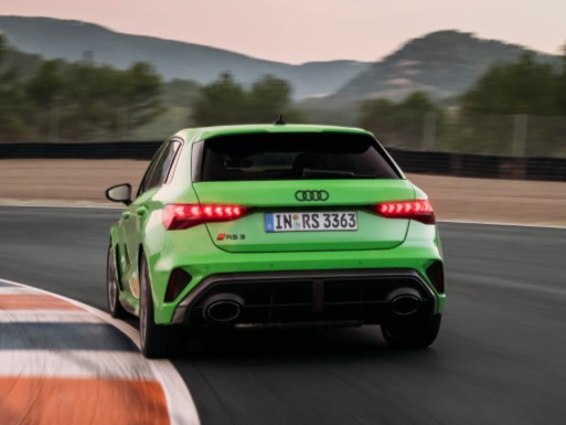 Audi RS3 Sportback 400hp (Automatic)